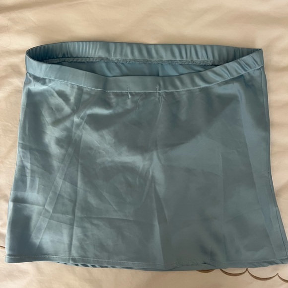 NWT Isalis (NYC boutique) satin tube top - Picture 3 of 3